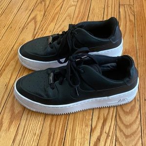 Nike AF1 Air Force 1 Sage Low Black Sz 9